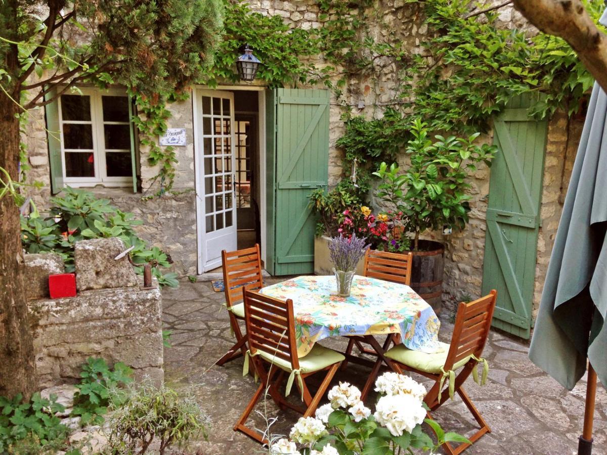 Au Coeur De La Cite Medievale Bed & Breakfast Vaison-la-Romaine Luaran gambar